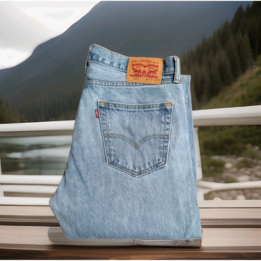 LEVI'S 505 DENIM BLUE JEANS 100% COTTON MENS SIZE 34X34 LIGHT WASH EUC